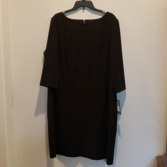 tahari arthur s levine dresses plus size